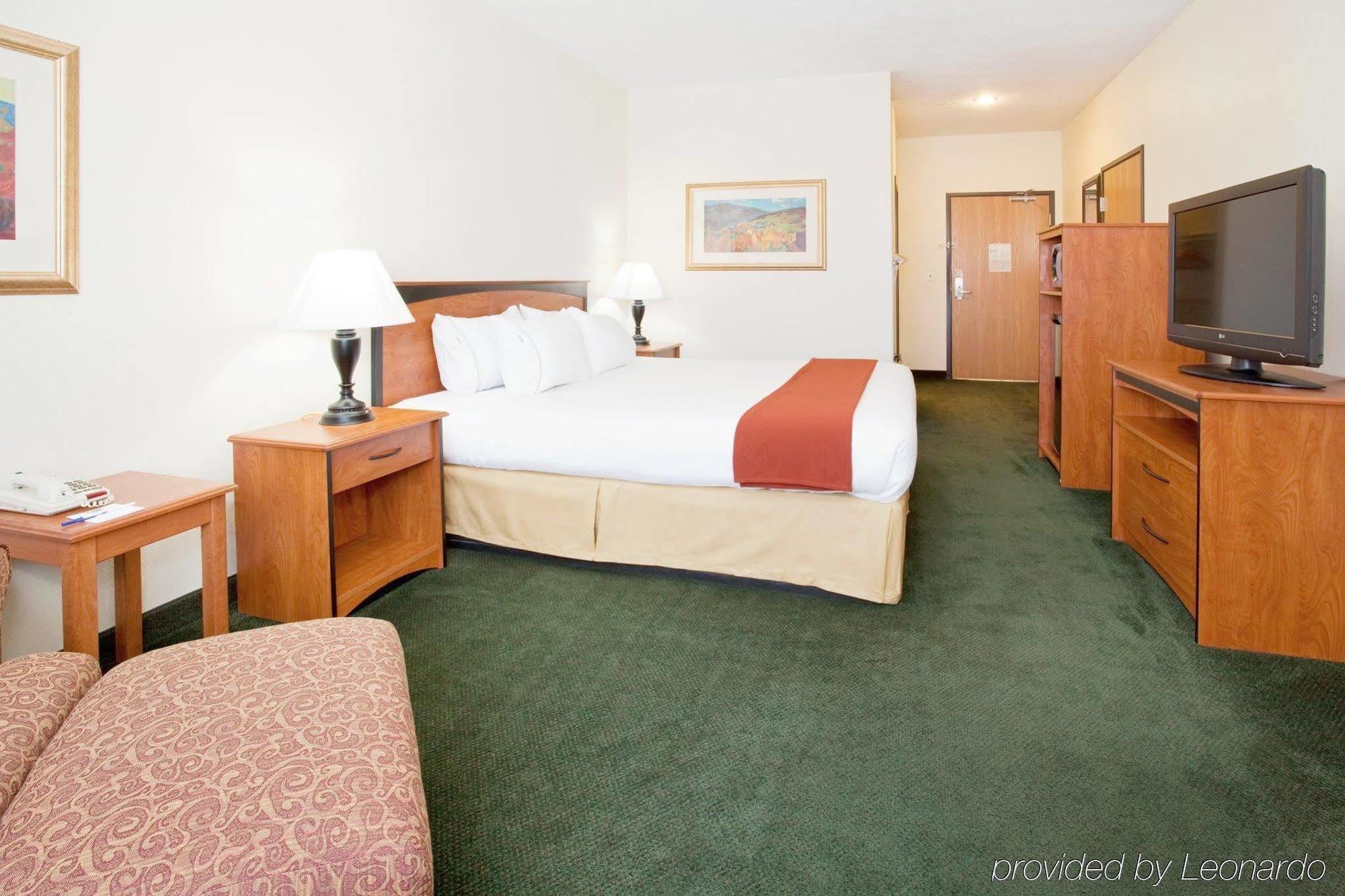 Holiday Inn Express & Suites Alamosa By Ihg Стая снимка