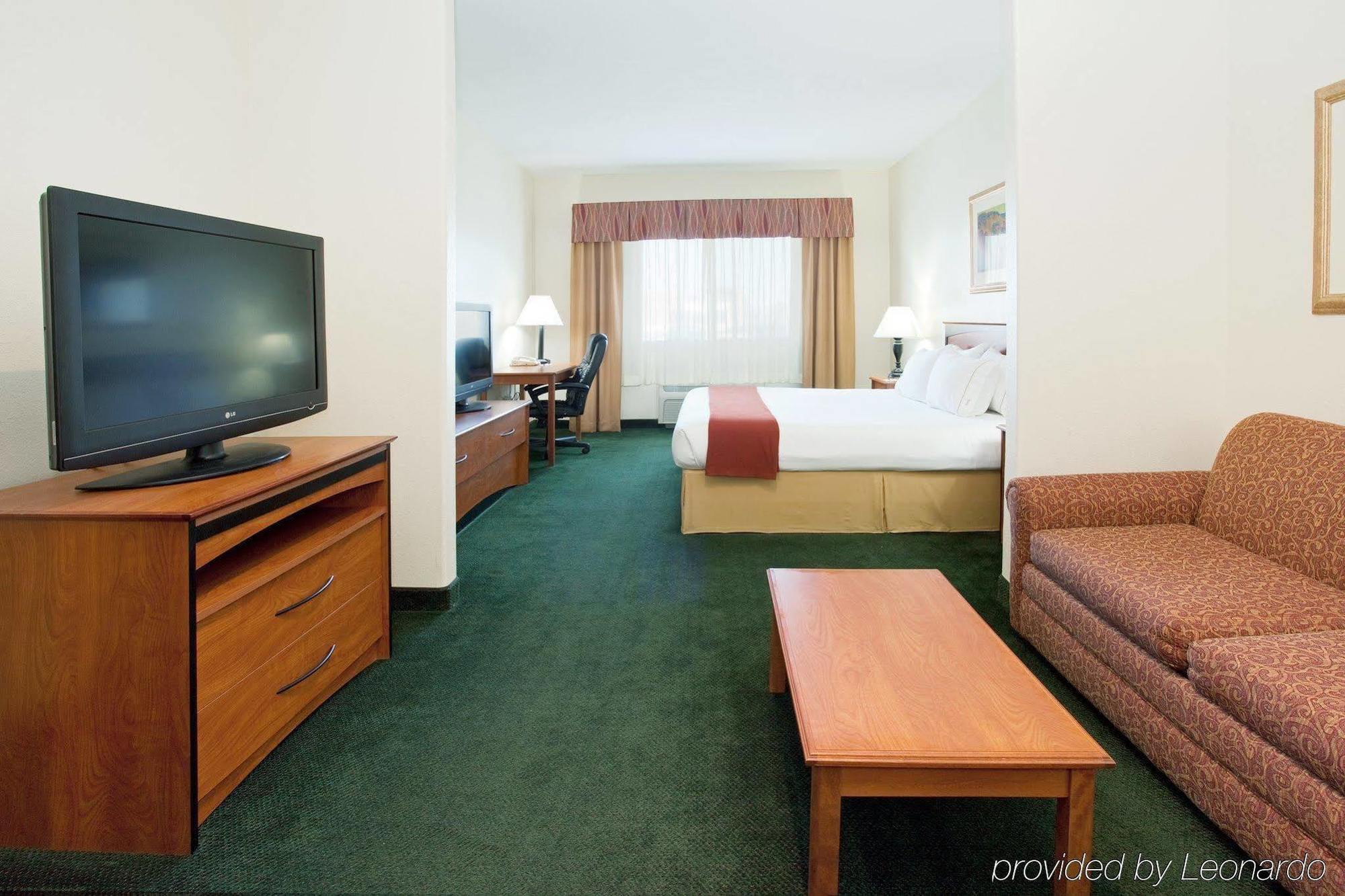 Holiday Inn Express & Suites Alamosa By Ihg Стая снимка