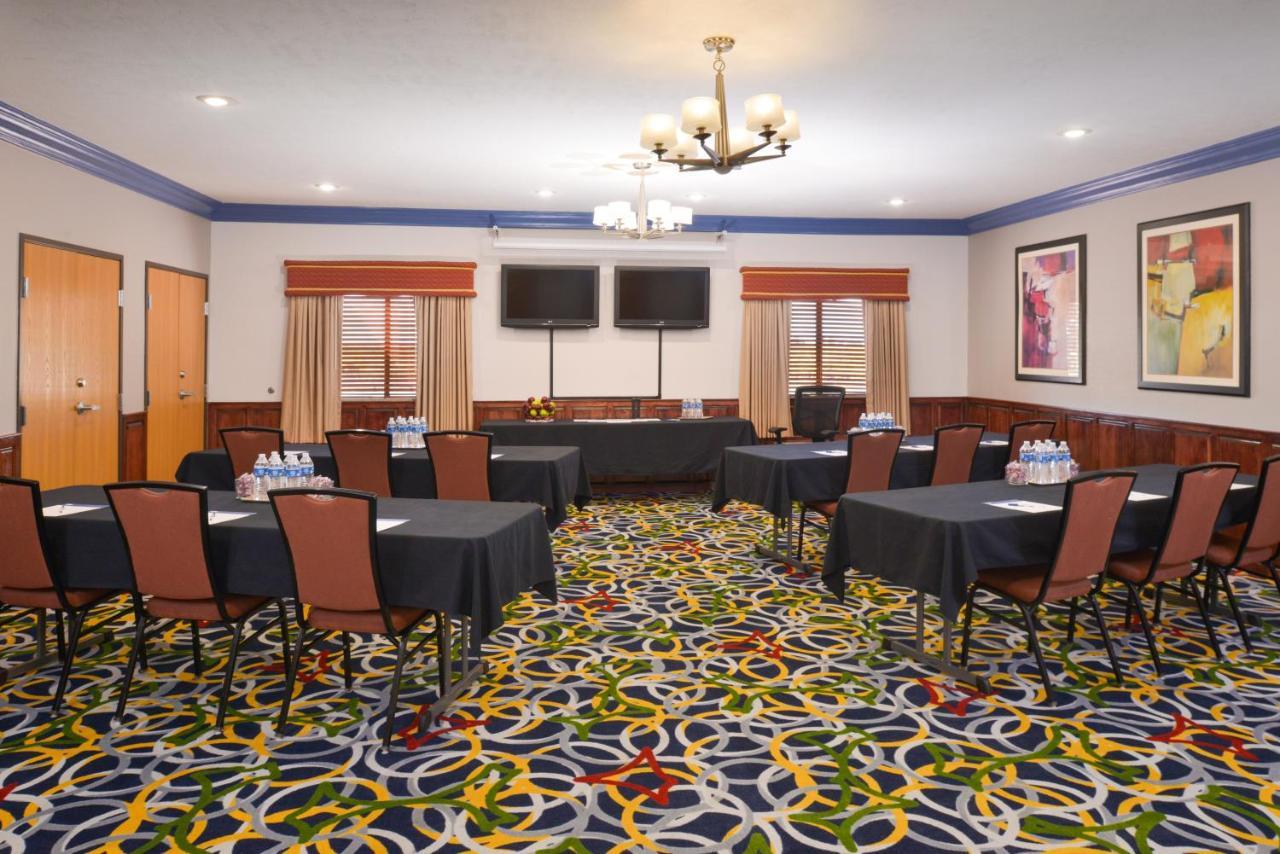 Holiday Inn Express & Suites Alamosa By Ihg Екстериор снимка